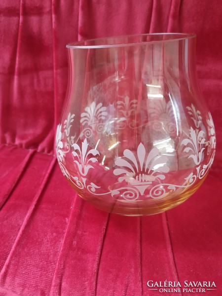 Amber carved vase for sale! Bay vase, pot for sale!