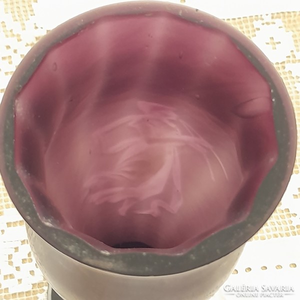 Mary-Gregory zománcozott fújt üvegváza