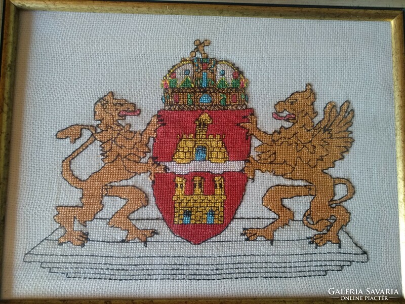 Budapest címere,  keresztszemes hímzés,  40x30 cm, új keretben, alkudható