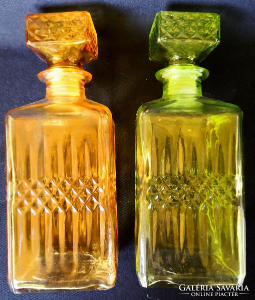 Dt/359 – 2 colorful whiskey bottles, with original corks