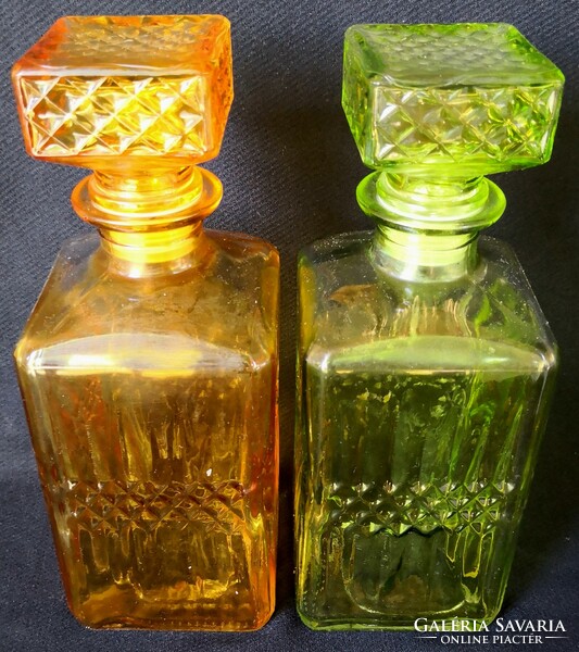 Dt/359 – 2 colorful whiskey bottles, with original corks