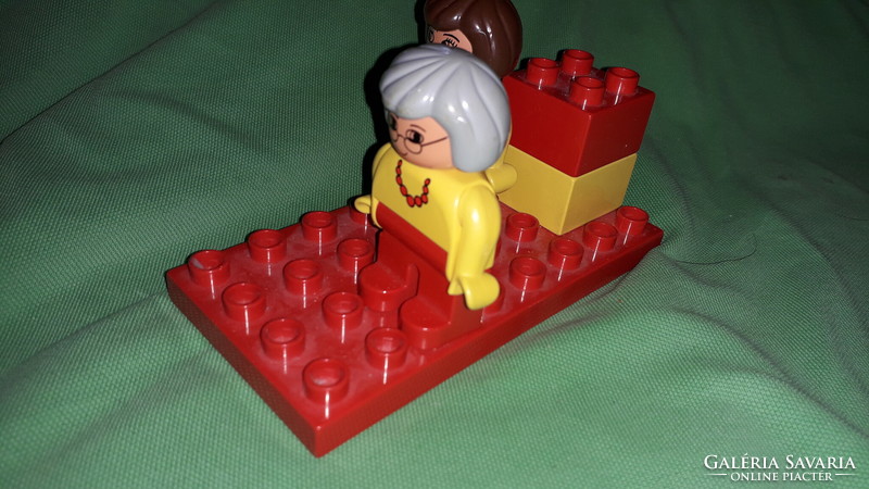 Eredeti LEGO® DUPLO építőjáték figurák emberkék alappal plasztik játék a képek szerint
