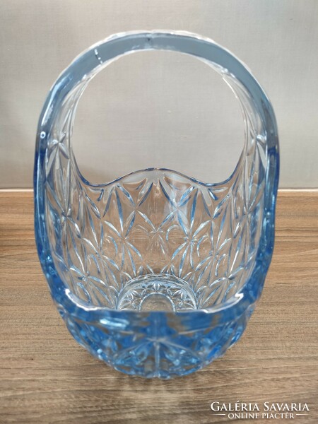Kék öntött üveg kosár