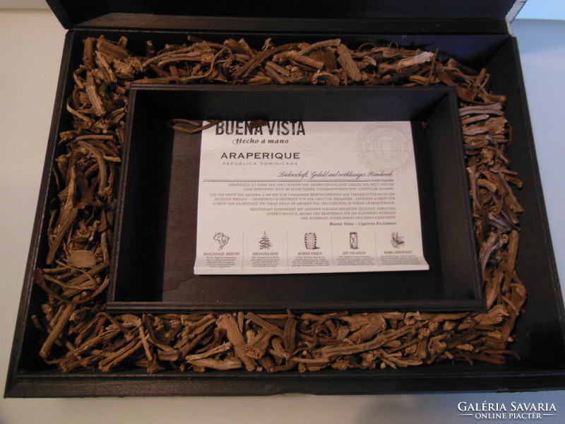 Box - wood - new - 30 x 23 x 6 cm - extremely solid - buena vista cigar
