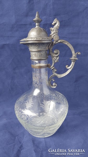 Horse decanter around 1880