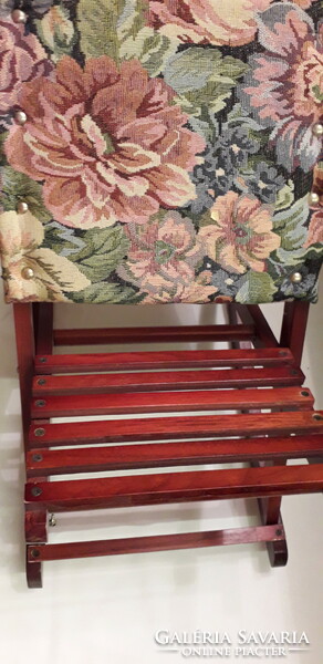 Footstool tapestry pattern, like new, clean condition