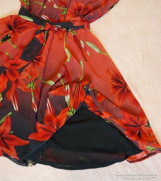 Piros, virágos nyári ruha (Rouge)