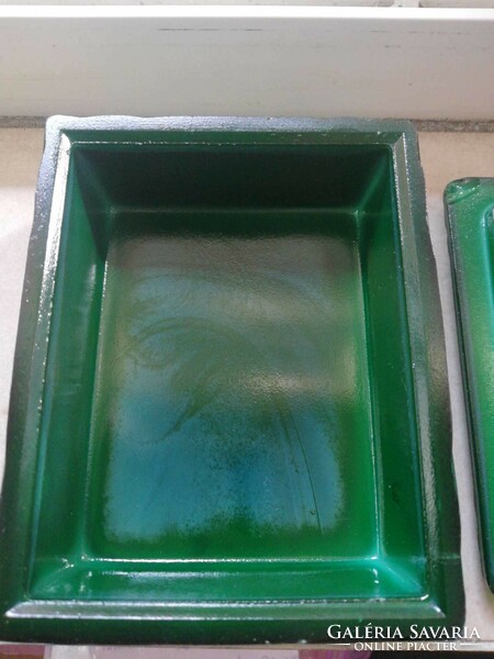 Green malachite glass bonbonier