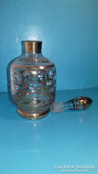 Aranyozott cseh üveg parfümös jelzett