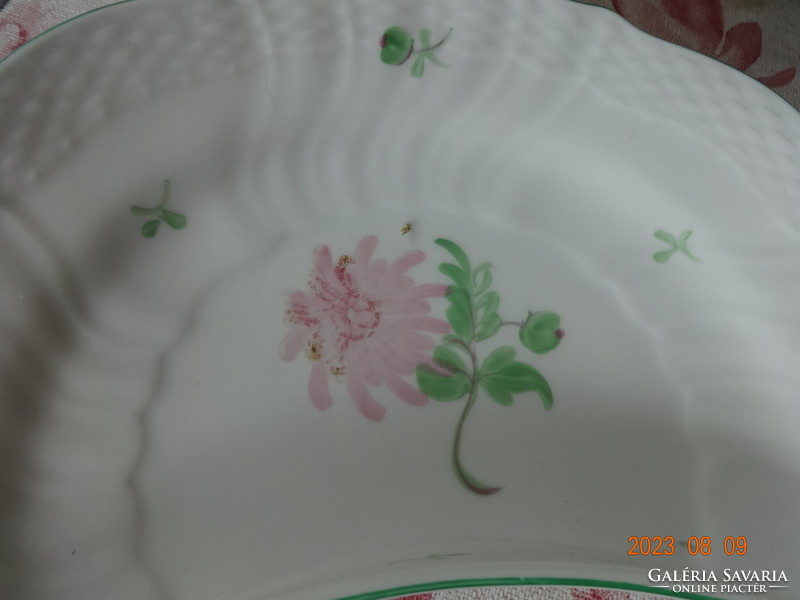 Herend tertia aster pattern bony plate