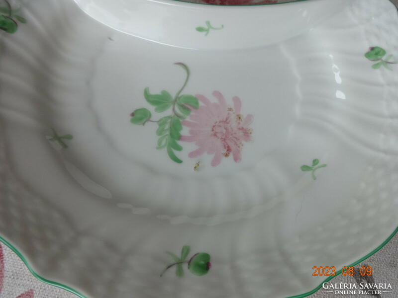 Herend tertia aster pattern bony plate