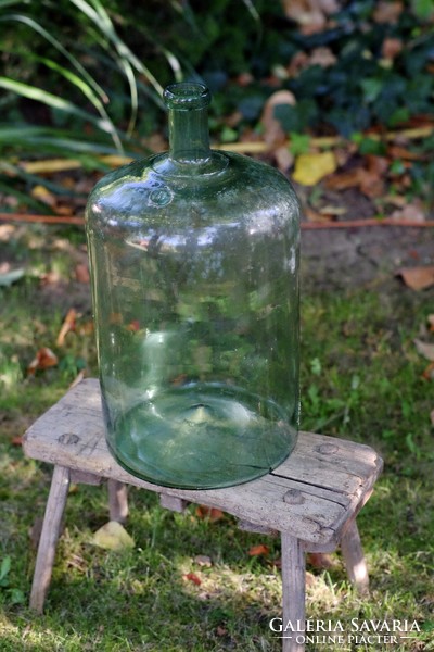 Antique green, split-bottomed glass with attached neck, middle of the 19th century