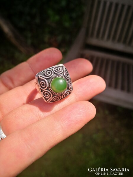 Beautiful silver ring with jade stones