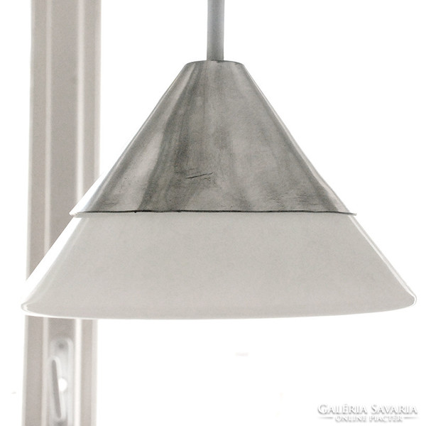 Bauhaus - Art deco mennyezeti lámpa felújítva - kúp alakú tejüveg búra