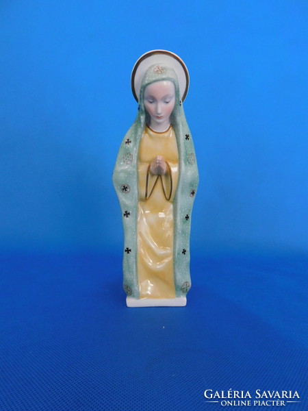 Herendi imádkozó Mária