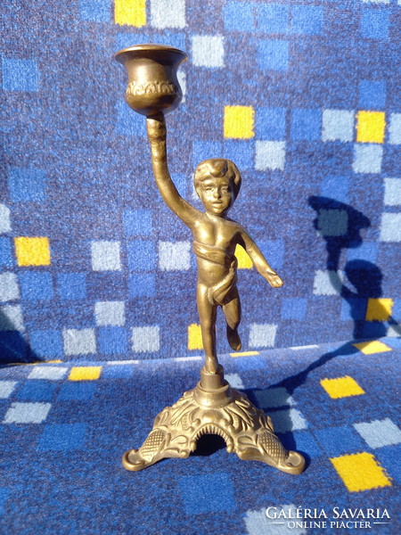 Sumptuous bronze antique candle holder with Puttó figure (20x9.6 cm)