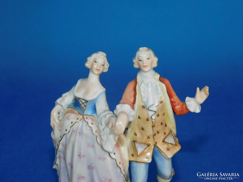 Rococo couple from Herend