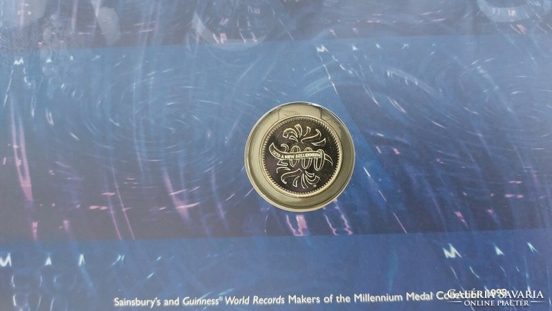 (K) sainsbury's/guinness world records makers of the millennium coin collection