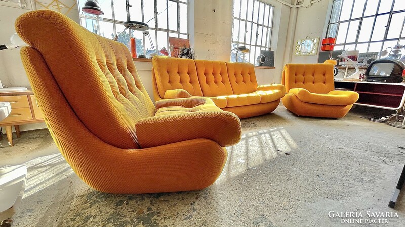 Retro space age Atlantis pille sofa set