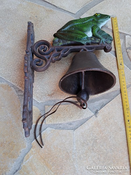 Beautiful cast iron frog bell, pigeon, bell, door decoration