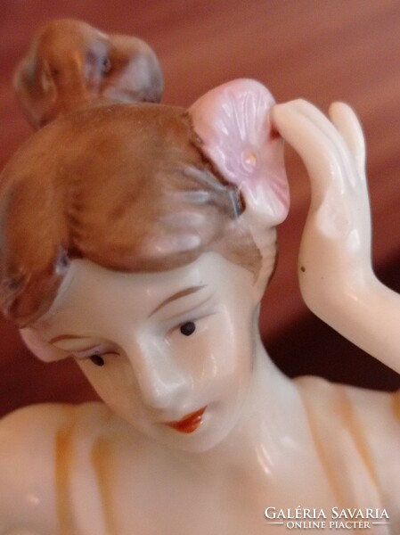 27 Cm porcelain musical spinning lady /video/