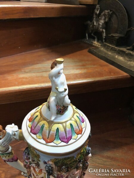 Capodimonte porcelán diszkorsó, antik, 34 cm-es magasságú