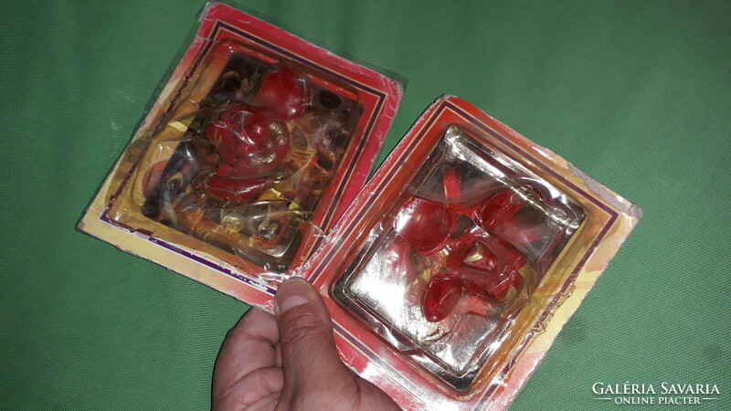 Original bakugan sci-fi role playing ball with magnetic card 2 pcs in one box as shown in the pictures