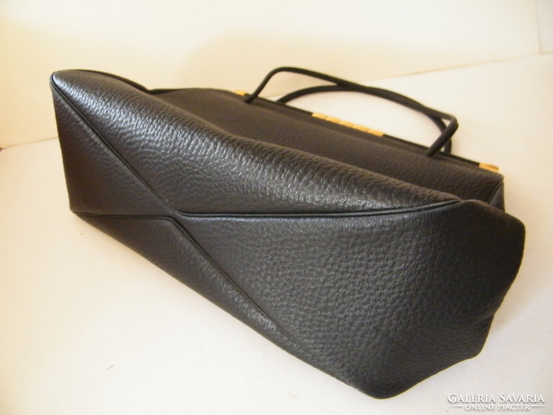 Very nice black classic leather bag, handbag with wallet and mirror