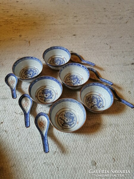 Chinese rice grain porcelain bowls with spoons