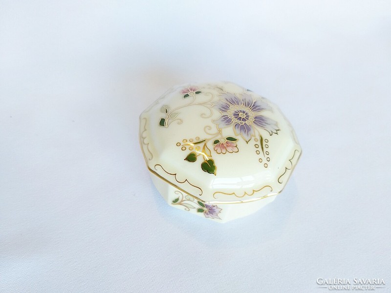 Zsolnay purple floral octagonal / bonbonnier jewelry holder (no.: 23/154.)