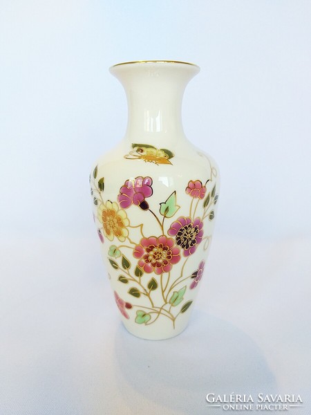 Hand-painted butterfly vase by Zsolnay. Flawless! (No.: 23/152.)