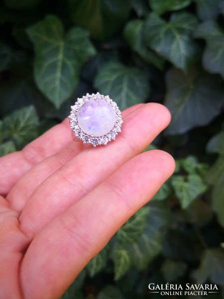 Beautiful moonstone silver ring