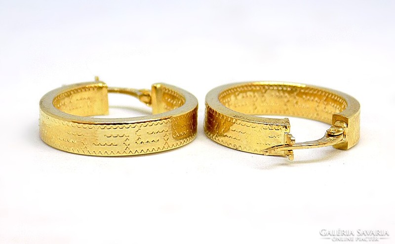 Gold engraved hoop earrings (zal-au106035)