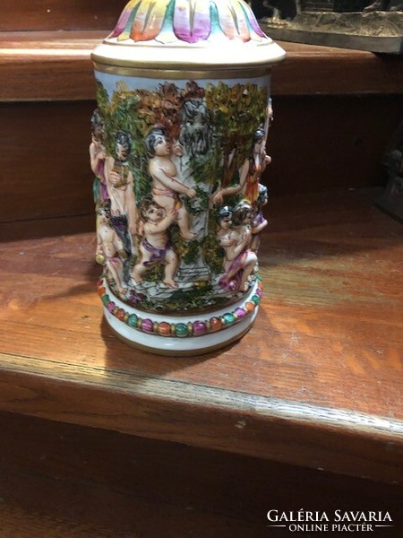 Capodimonte porcelán diszkorsó, antik, 34 cm-es magasságú