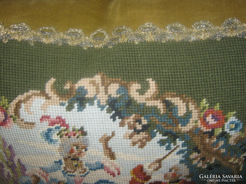 Vintage decorative cushion embroidered tapestry insert
