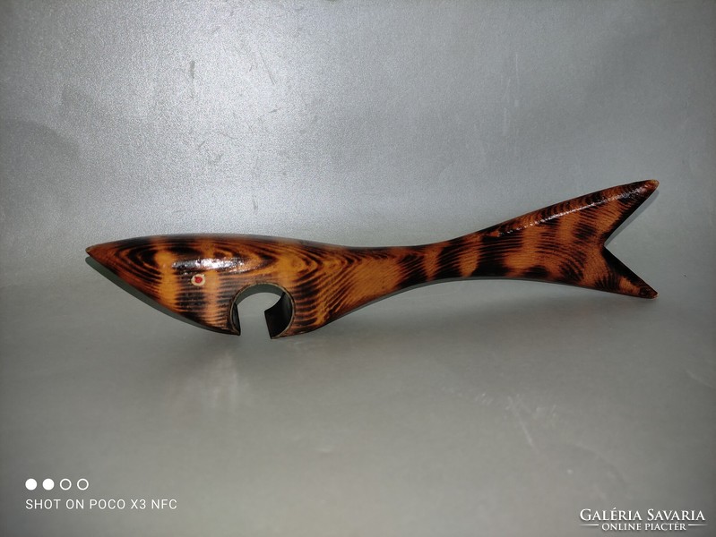 Vintage Carl Auböck stílusu shark cápa fa és fém sörnyitó