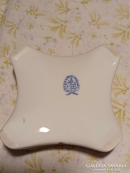 Herend porcelain bonbonnier with lid