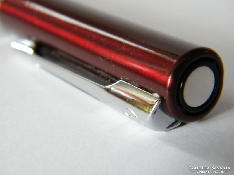 Waterman roller pen with metal body, nice metallic luster pen
