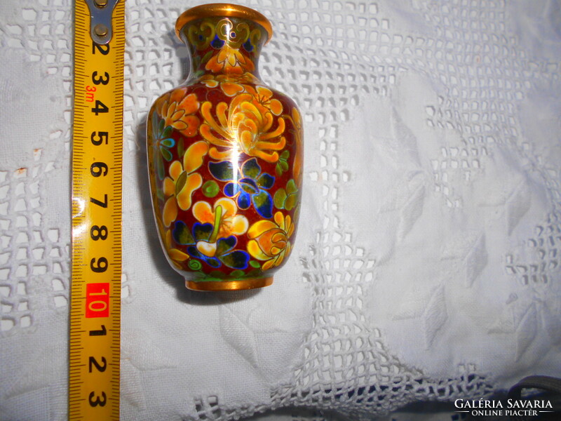 Compartment enamel vase cloisonné