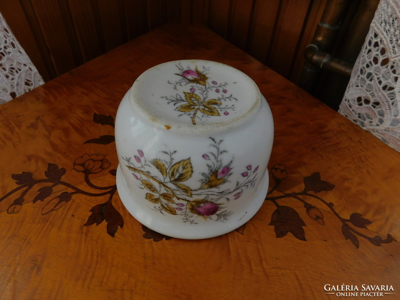 Antique coma cup, sides and bottom with the same floral pattern