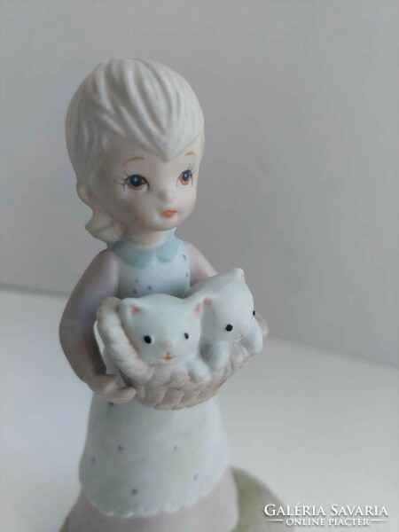 Vitage Lefton kézzel festett szobrocska - lány cicákkal, 12 cm