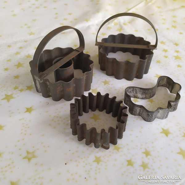 Old Linzer punching molds for sale! 4 Pcs