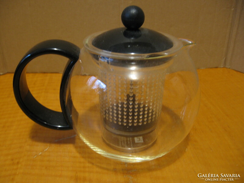 Retro space age bodum coffee, tea press black, half liter
