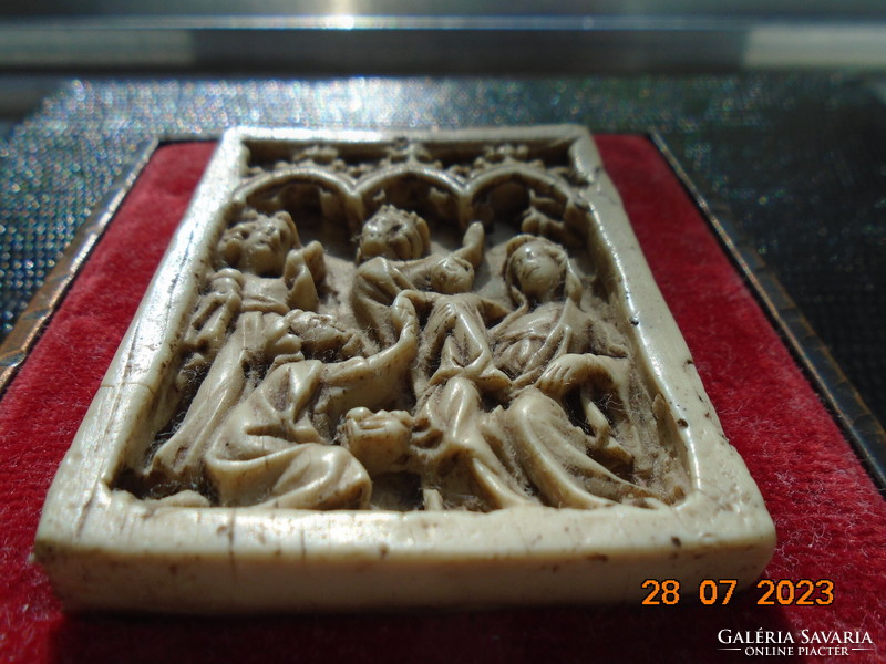 14.sz.GÓTIKUS ELEFÁNTCSONT DIPTICHON(házi oltár) múzeumi másolata kézi faragás