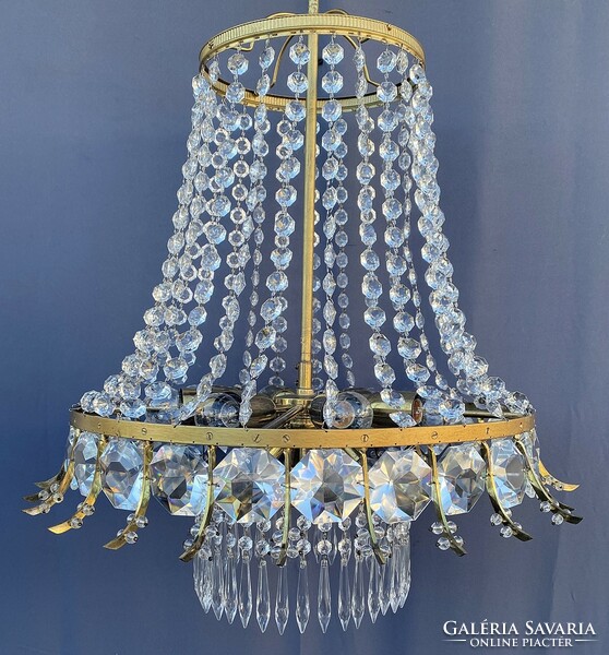 Diamond, lead crystal chandelier! 11 Glowing!