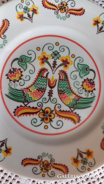 Beautiful raven house wall plate, marked, flawless, diameter: 18 cm, with a couple of birds pattern in the middle