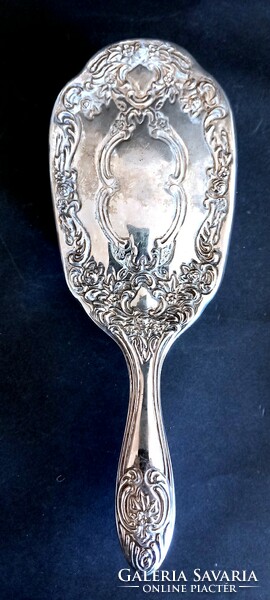 Art Nouveau brush negotiable