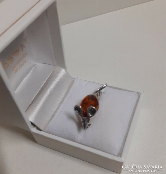 Marked silver amber stone brooch badge with safety switch with needle