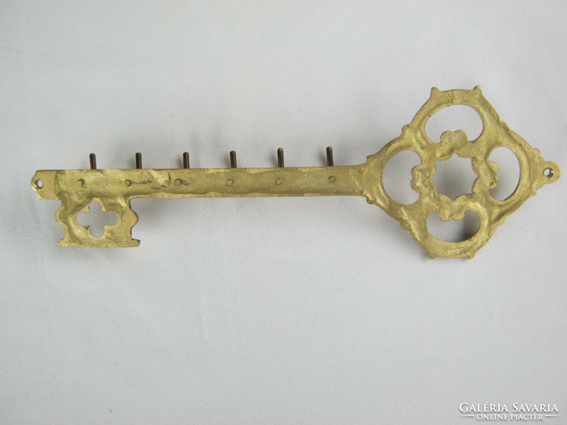 Réz kulcs alakú fali kulcstartó