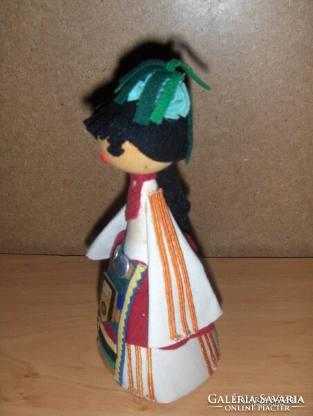 Retro Polish woman in folk costume wooden figure 19 cm (12/d)